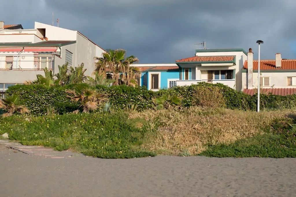 Casa de Férias Holiday House By The Sea Sicilia Capo dʼOrlando